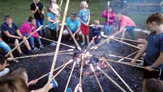 am Lagerfeuer